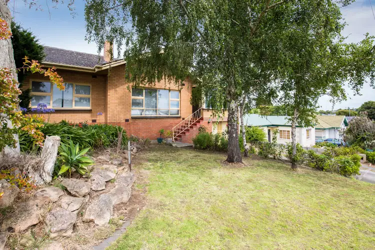 6 LIVINGSTON STREET, Mount Gambier SA 5290