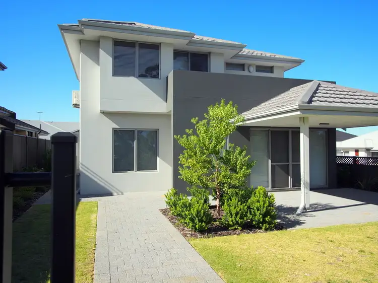 Second view of Homely house listing, 10 BANPO LANE, Baldivis WA 6171