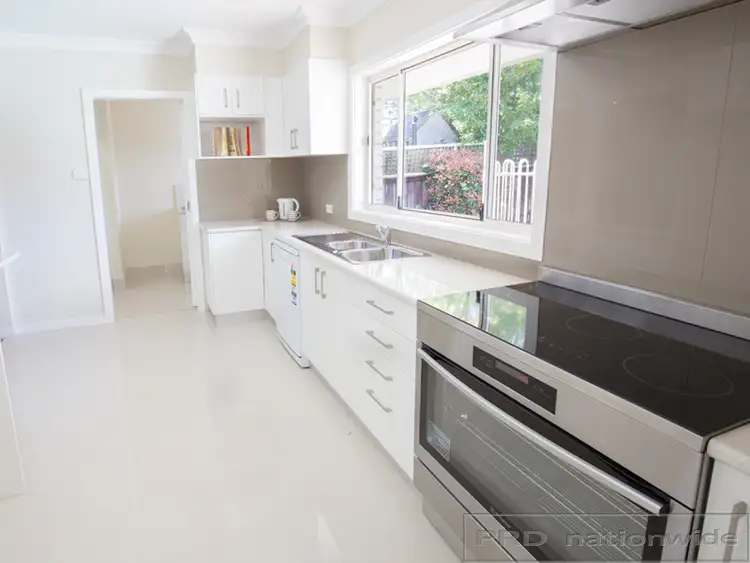 5 Dudley Close, Metford NSW 2323