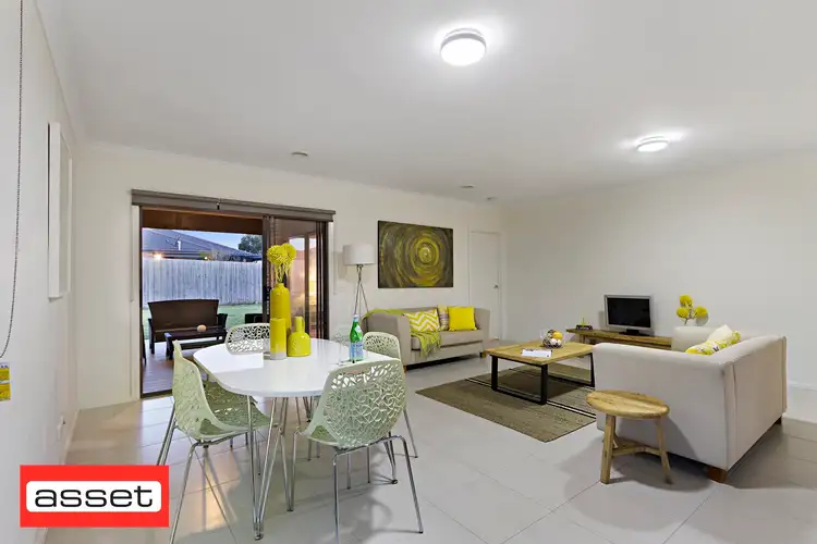 Seventh view of Homely house listing, 8 Sky Way, Carrum Downs VIC 3201