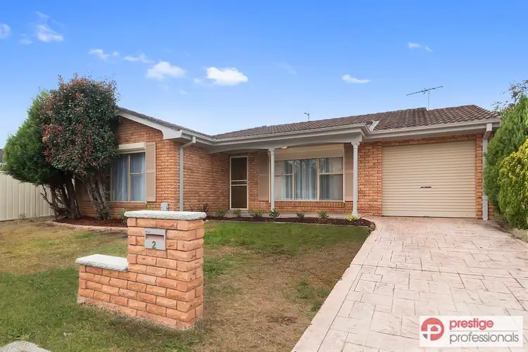 2 Booree Court, Wattle Grove NSW 2173