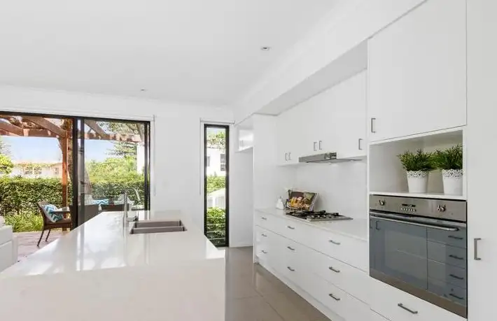 Fourth view of Homely townhouse listing, 1/323 Bayview Street, Hollywell QLD 4216