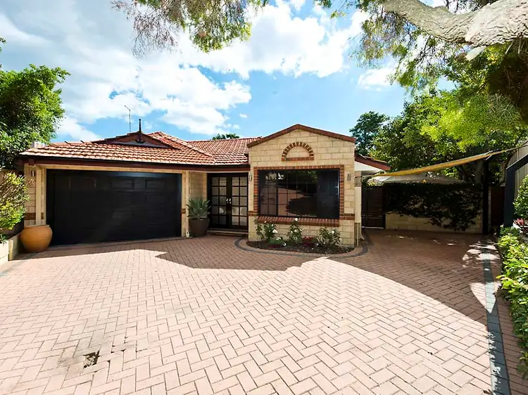 14a Sergeant Rd, Melville WA 6156