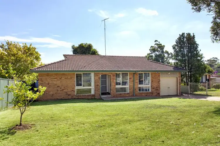 27 Jacaranda Avenue, Bradbury NSW 2560