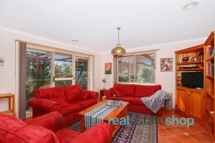 Fifth view of Homely house listing, 2 Laby Place, Theodore ACT 2905