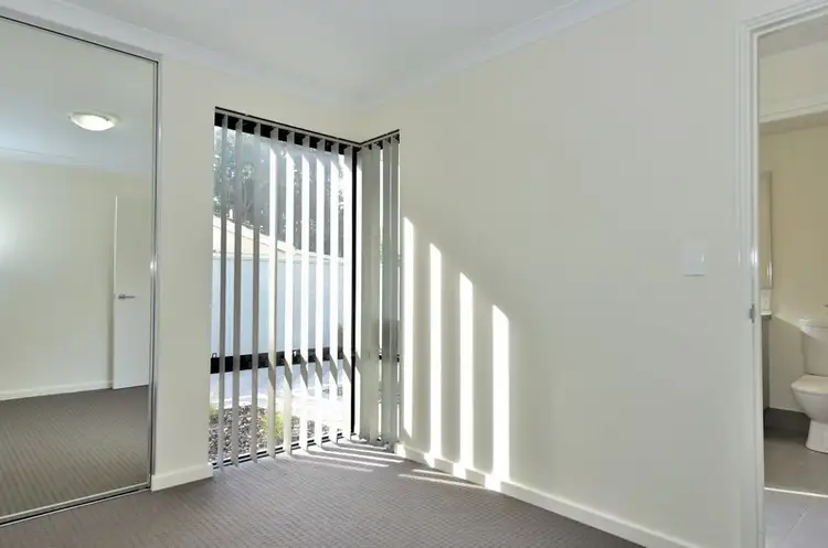 Fifth view of Homely house listing, 2/4 Balfour Road, Swan View WA 6056