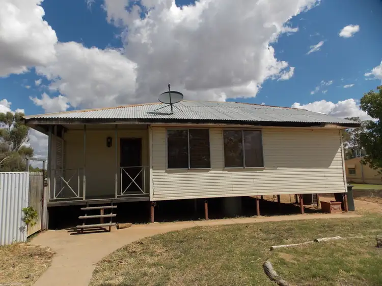 51 CLEMATIS ST, Blackall QLD 4472