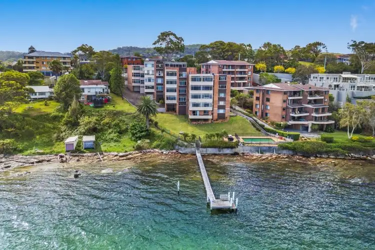 2/53-55 Caroline Street, East Gosford NSW 2250