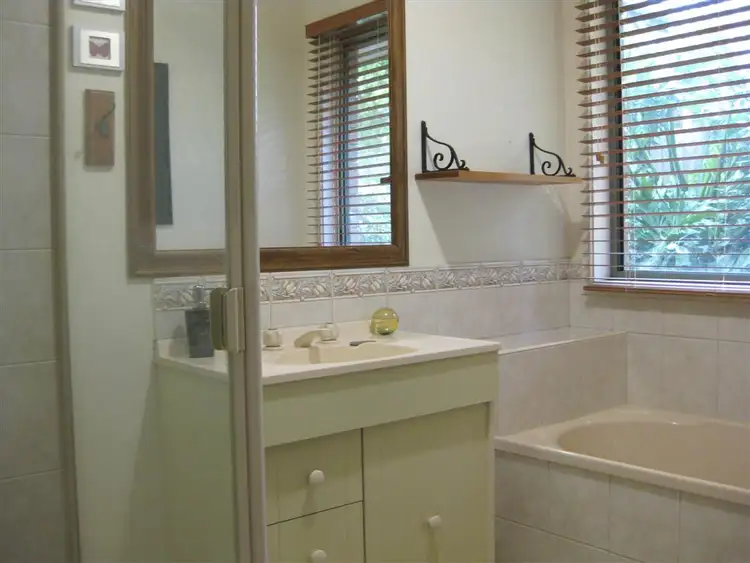 Sixth view of Homely house listing, 6 Korina Court, Langwarrin VIC 3910