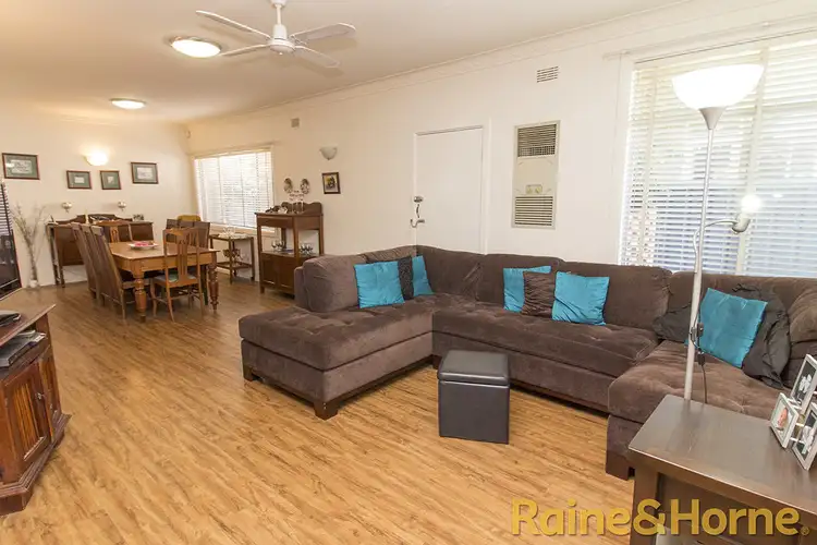 24 Caroline Street, Dubbo NSW 2830