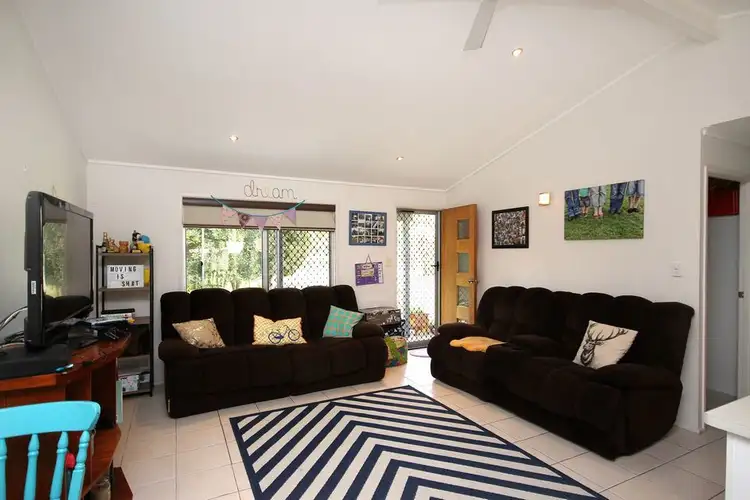 Sixth view of Homely house listing, 2 Sunland Court, Beerwah QLD 4519