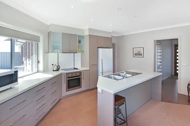 Second view of Homely house listing, 10 Pyke Street, Bairnsdale VIC 3875