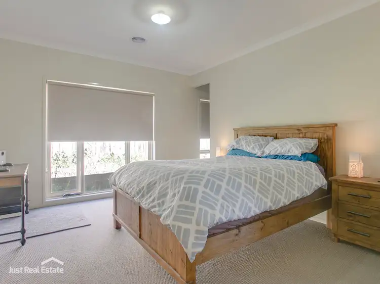 Seventh view of Homely house listing, 5 Bridge Walk, Narre Warren North VIC 3804