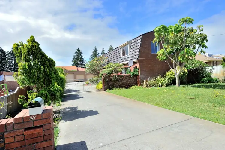 47 Penguin Rd, Shoalwater WA 6169