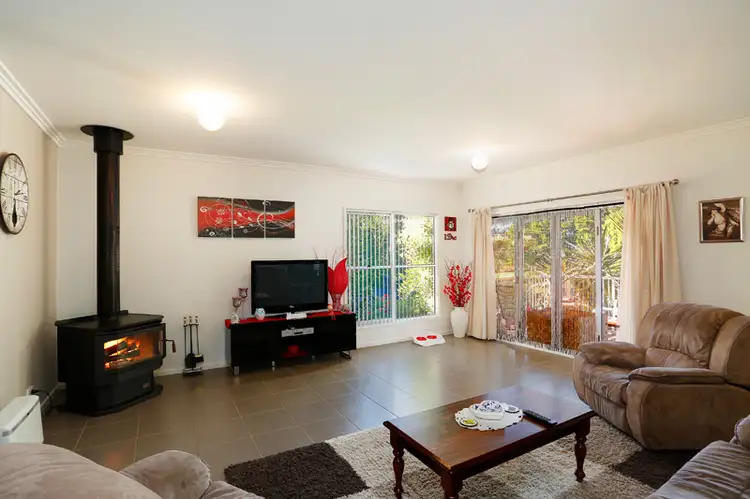 Fourth view of Homely house listing, 2 Daylesford Dr, Moss Vale NSW 2577