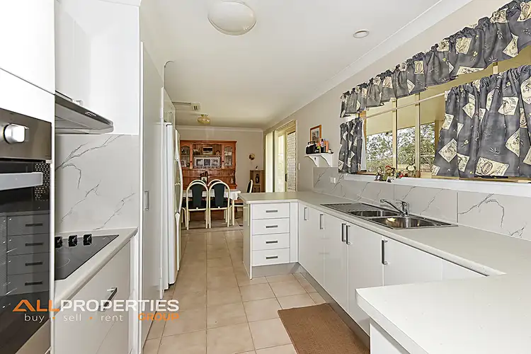 72 Thallon Road, Hatton Vale QLD 4341