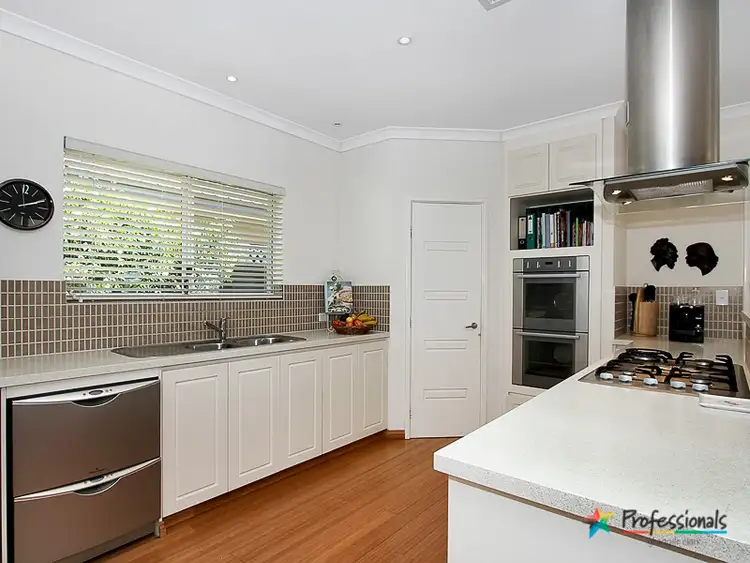 Seventh view of Homely house listing, 1 Pavilion Circle, The Vines WA 6069