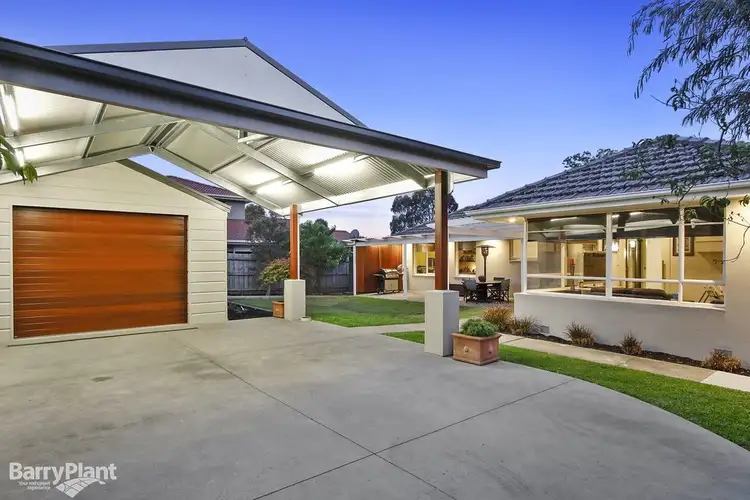 13 Julie Road, Croydon VIC 3136