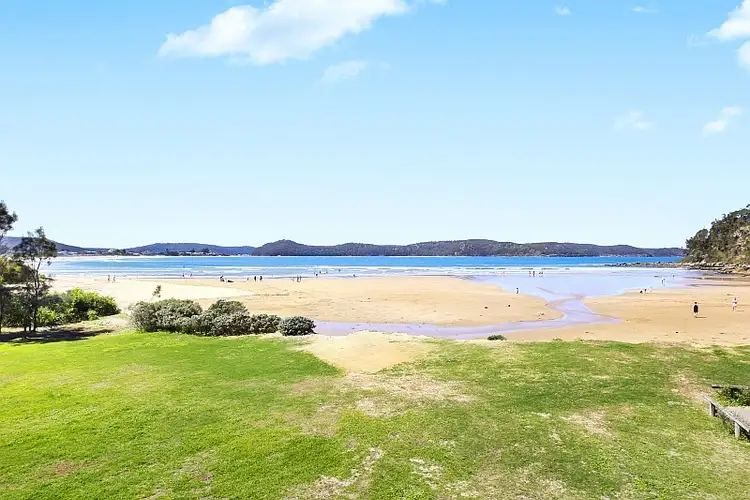 8 Berrima Crescent, Umina Beach NSW 2257