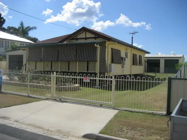 6 Renshaw Street, Park Avenue QLD 4701