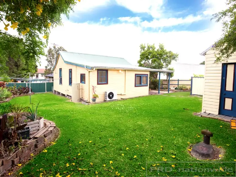 4 Flooks Lane, East Maitland NSW 2323