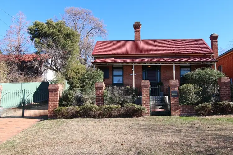 123 Bant Street, Bathurst NSW 2795