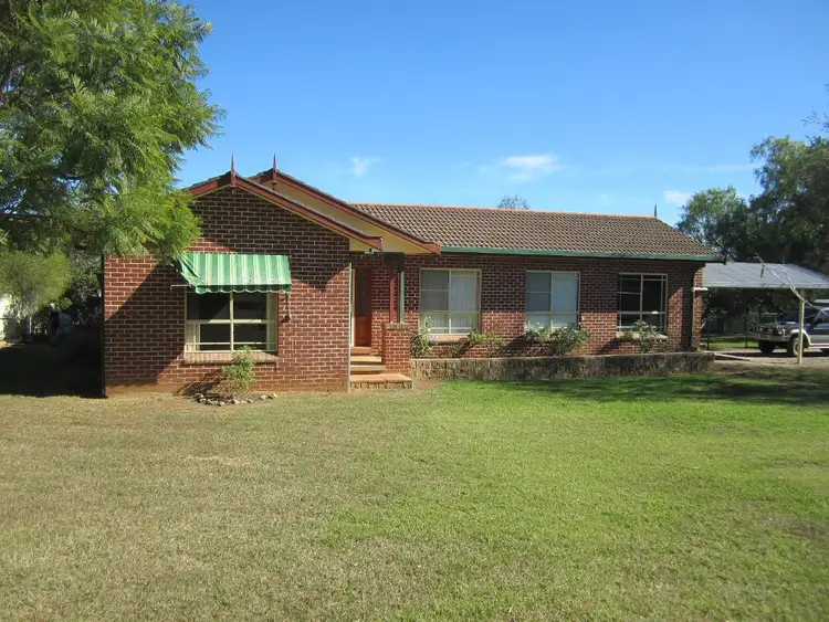 Main view of Homely house listing, 39 Meadowbanks Drive, Tamworth NSW 2340