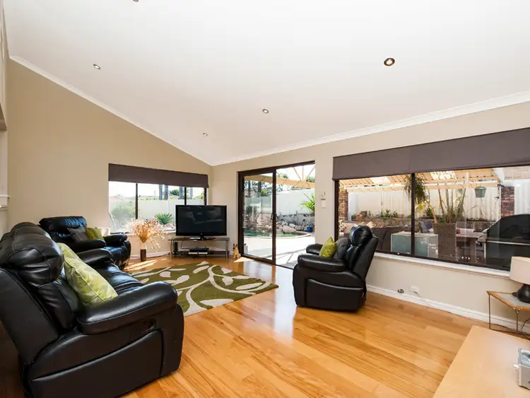 Sixth view of Homely house listing, 7 Woods Court, Kingsley WA 6026