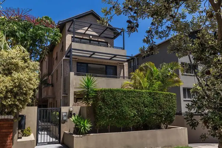 Sixth view of Homely apartment listing, 6/32 Beach Road, Bondi Beach NSW 2026