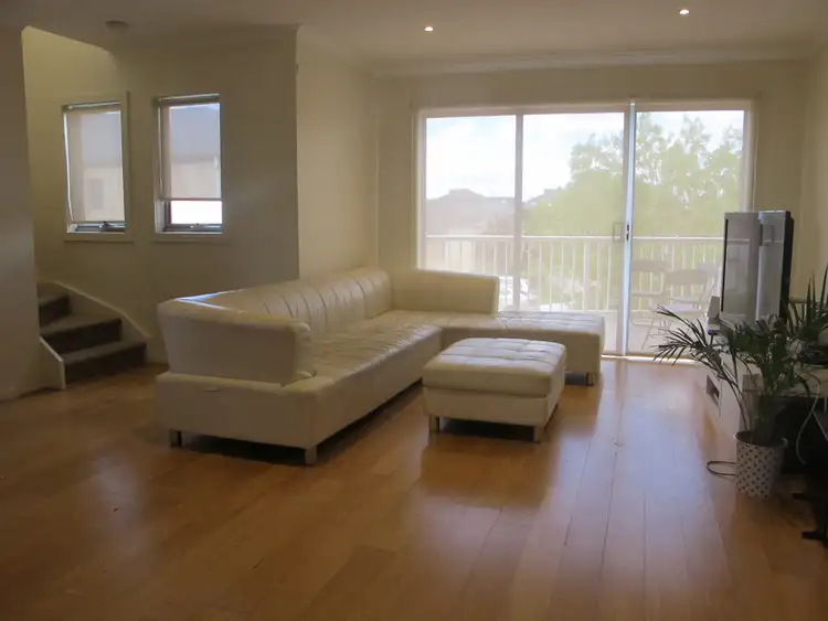 Sixth view of Homely house listing, 8 Kai Close, Caroline Springs VIC 3023