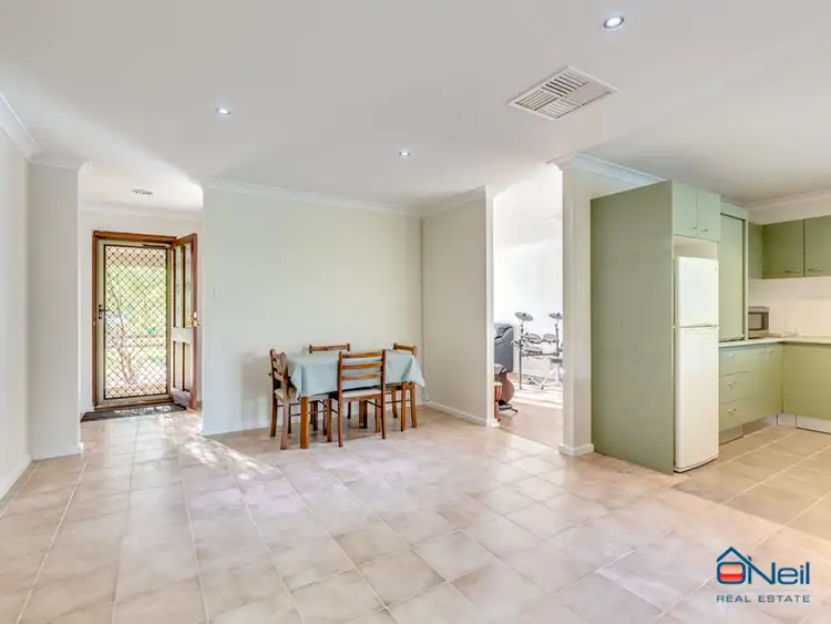 Fifth view of Homely house listing, 98 Inverness Circle, Camillo WA 6111