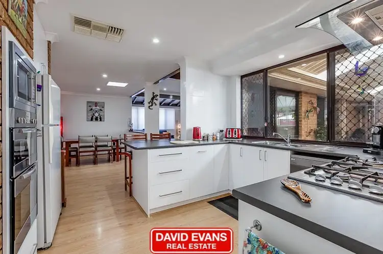 7 Wavelea Street, Safety Bay WA 6169