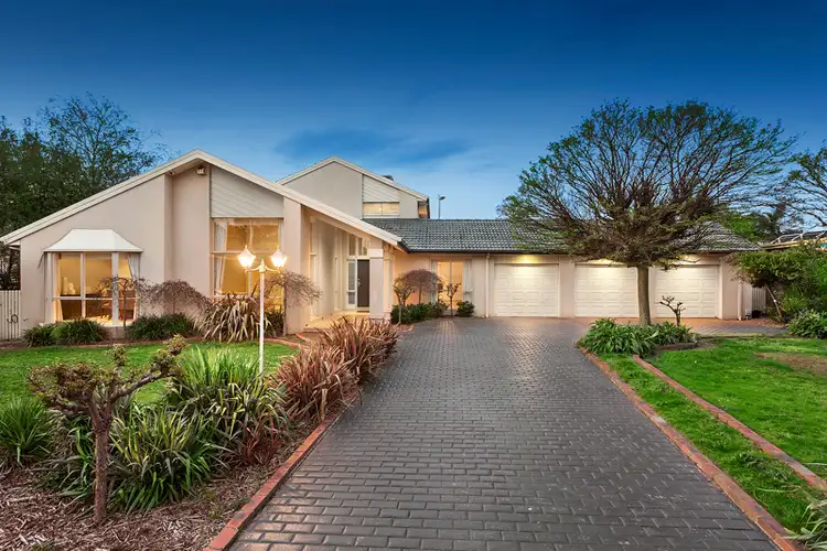 15 Regency Terrace, Lysterfield VIC 3156