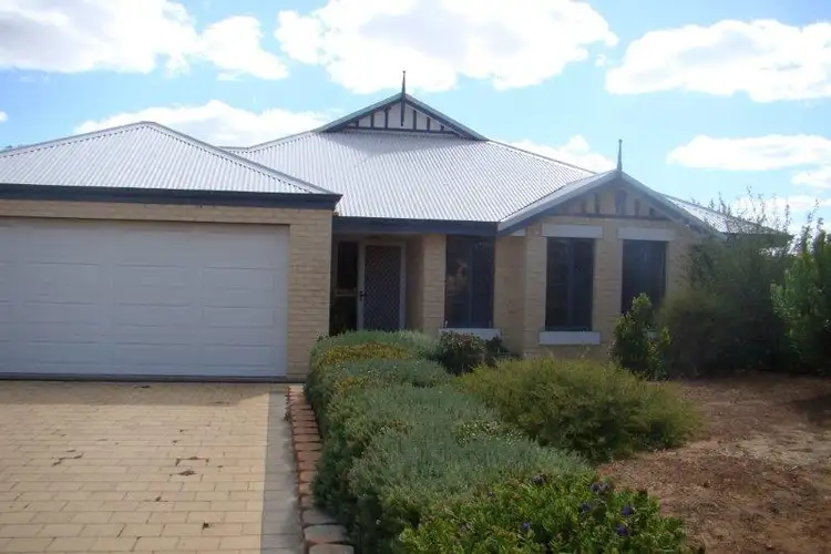 7 Park Ave, Bridgetown WA 6255