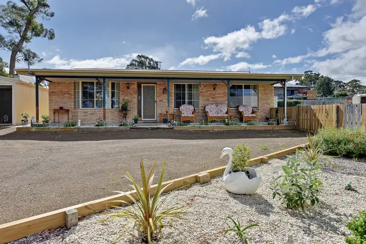 11 Parker Street, Carlton TAS 7173