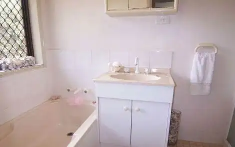 Sixth view of Homely semi-detached listing, 1 + 2/2 Palm Ave, Raceview QLD 4305