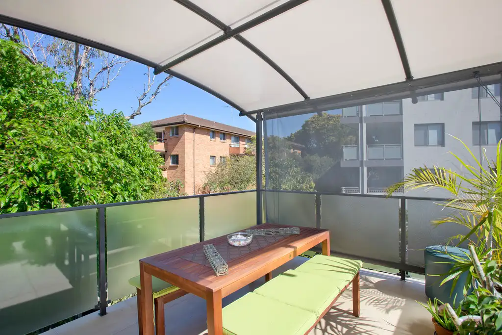 Main view of Homely unit listing, 1/35 Hawkesbury Ave, Dee Why NSW 2099