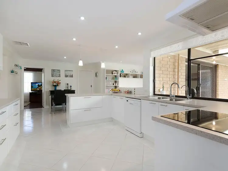 Fourth view of Homely house listing, 2 Narang Court, Gulfview Heights SA 5096