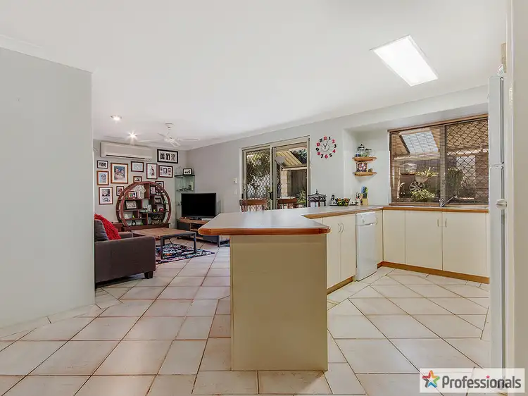 Sixth view of Homely house listing, 7 Myhill Mews, Leda WA 6170