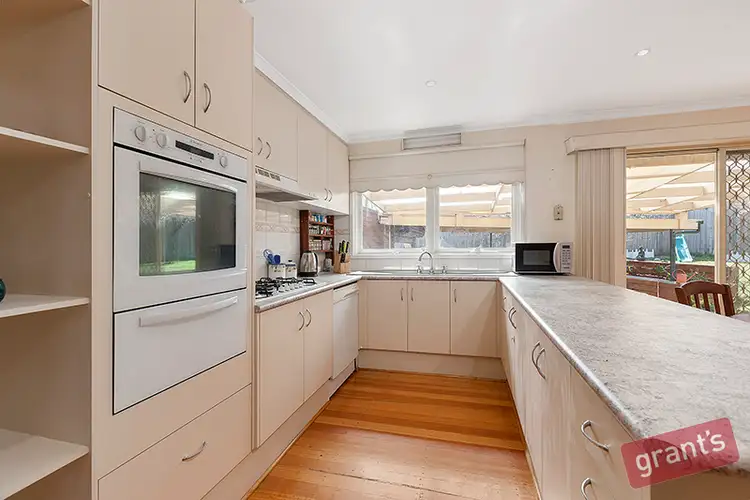 Fourth view of Homely house listing, 7 Ravenhill Crescent, Endeavour Hills VIC 3802