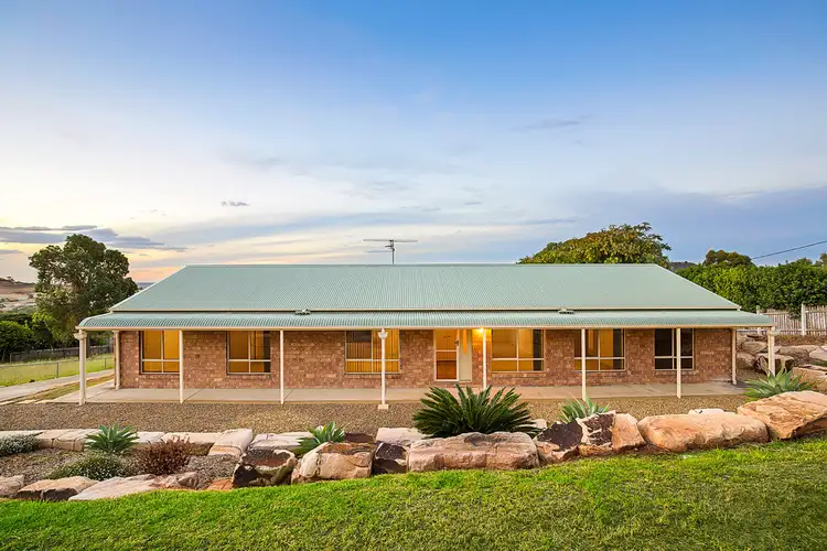 18 Emmanulla Drive, Kingsthorpe QLD 4400