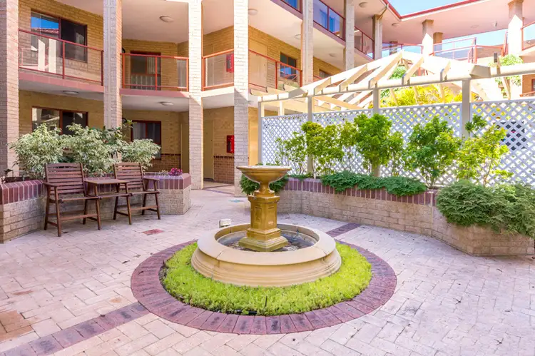 21 / 153 Stock Road, Bicton WA 6157