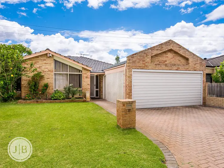 19 Warner Court, Manning WA 6152