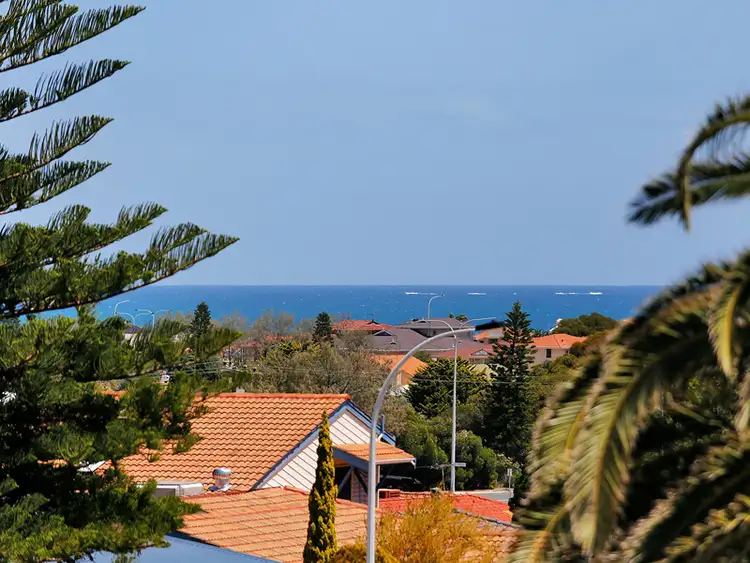 Fourth view of Homely house listing, 11 Galley Place, Ocean Reef WA 6027