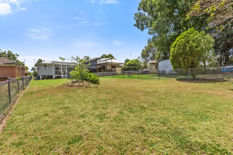 26 Bellew Street, Wynnum QLD 4178