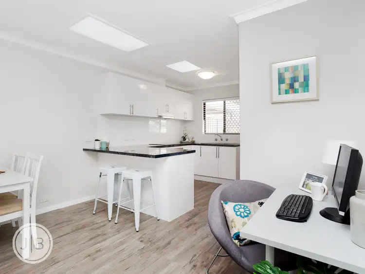 4/72 Robert Street, Como WA 6152
