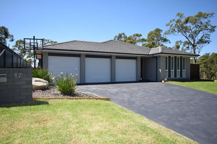 17 George Lee way, North Nowra NSW 2541