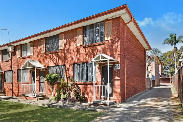1/96-100 Longfield Street, Cabramatta NSW 2166