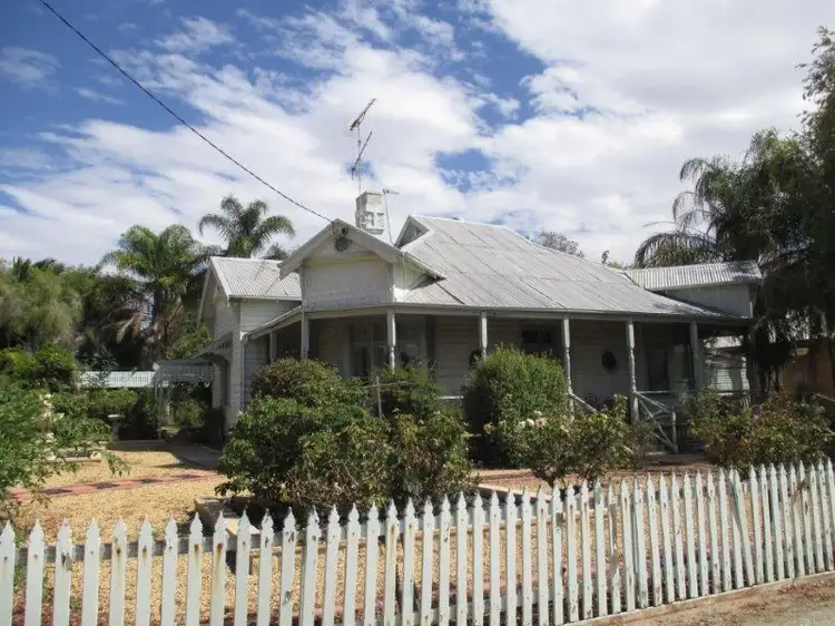 11 Mitchell Street, Ouyen VIC 3490