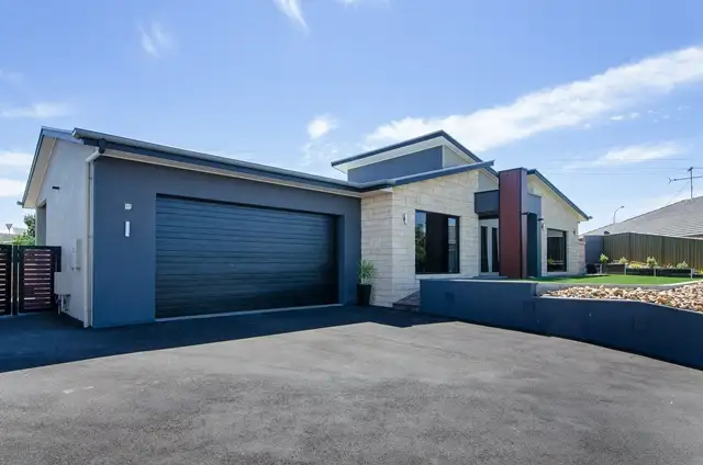 Fourth view of Homely house listing, 5 Longmire Terrace, Mount Gambier SA 5290